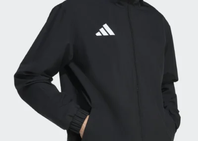 JZ9101 Tiro 26 Black All Weather Jacket